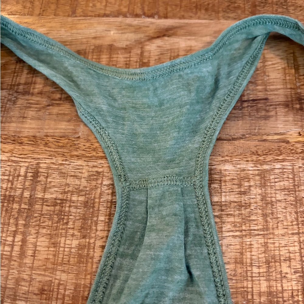 Lululemon Singlet Racerback Tanktop - Picture 4 of 4